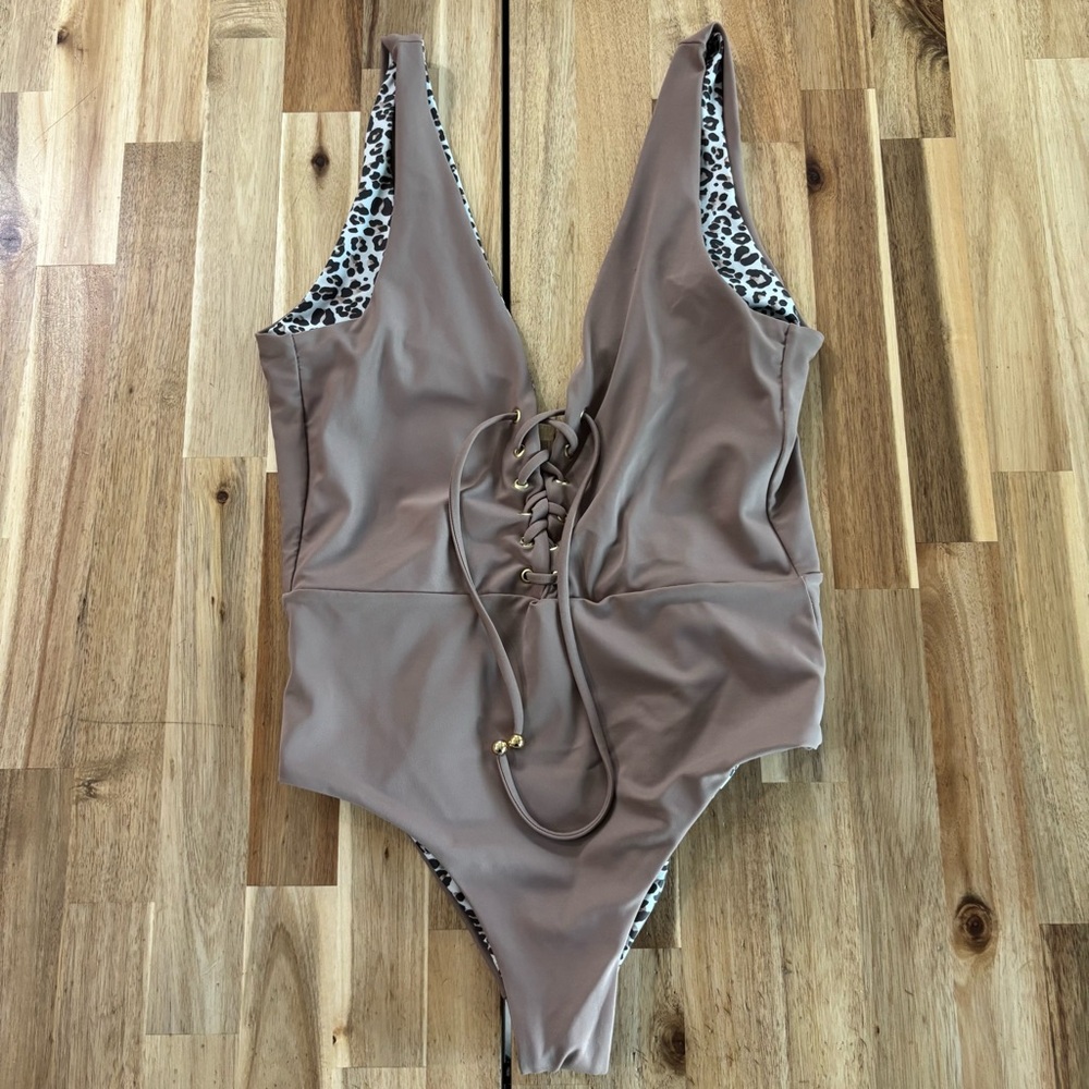 Boamar Reversible One‎ Piece